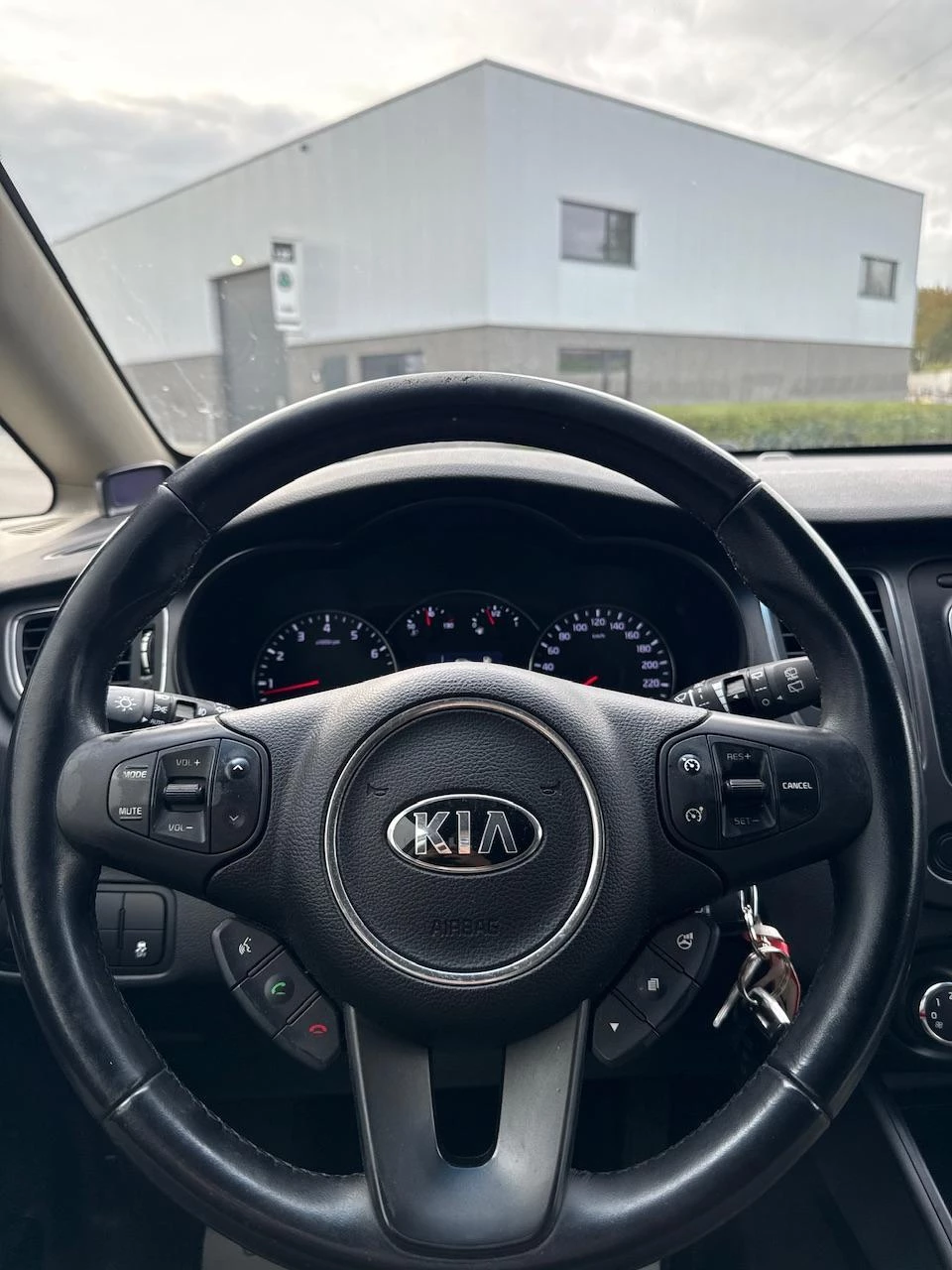 Hoofdafbeelding Kia Carens