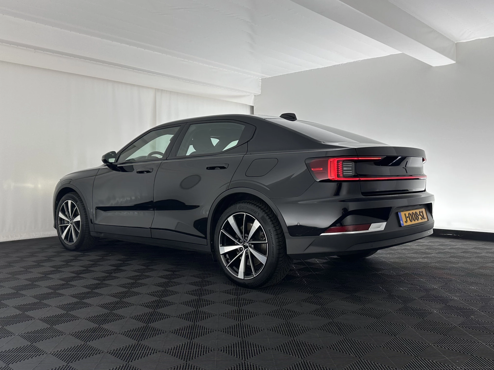 Hoofdafbeelding Polestar 2