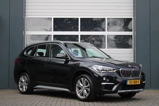 BMW X1 SDrive20i Orange Edition II 192pk Head-Up/Stoelverwarming/Leder/Navi/Bluetooth/PDCv+a/LED/18"LM/Trekhaak/Dealeronderhouden