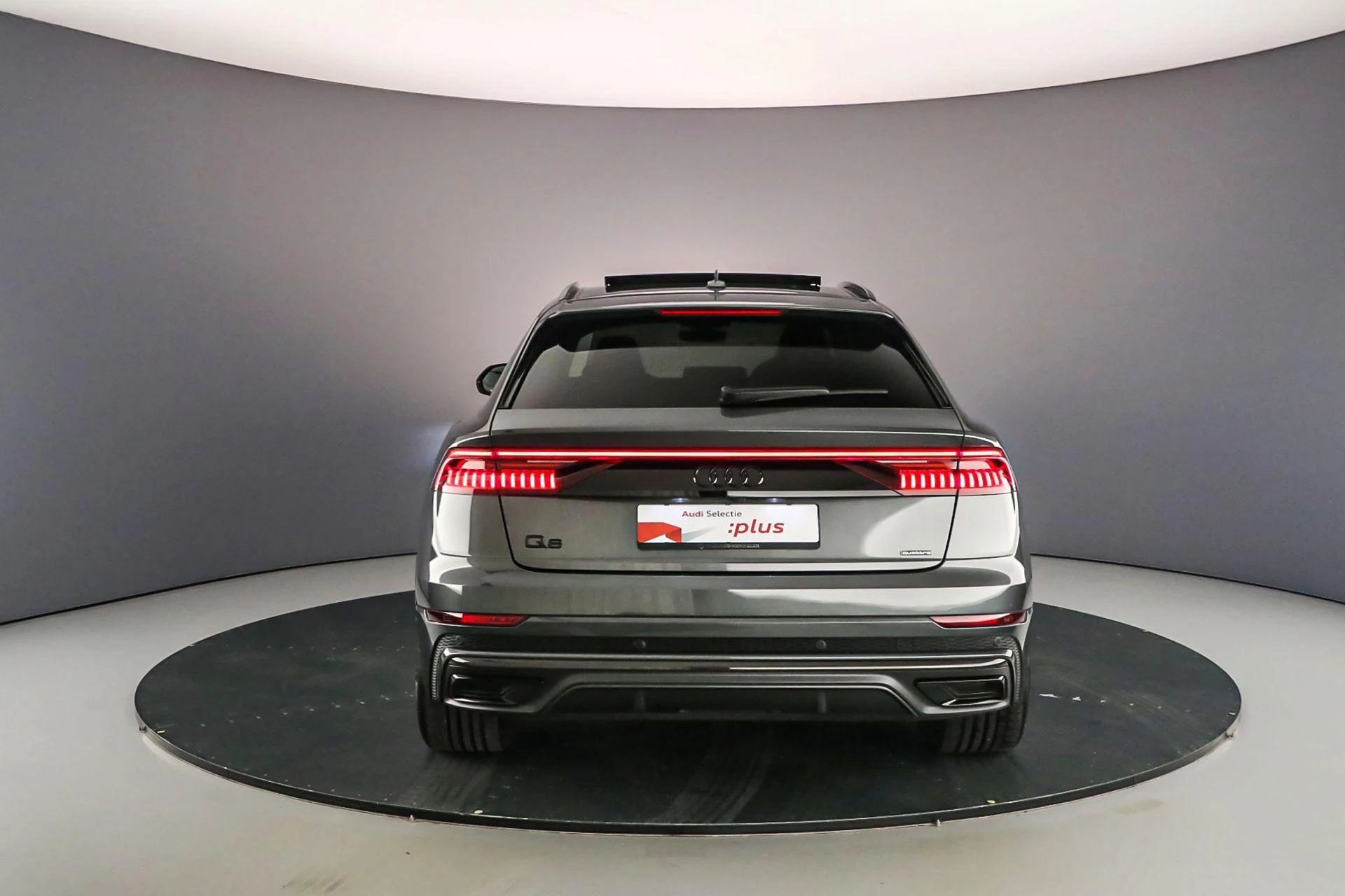 Hoofdafbeelding Audi Q8