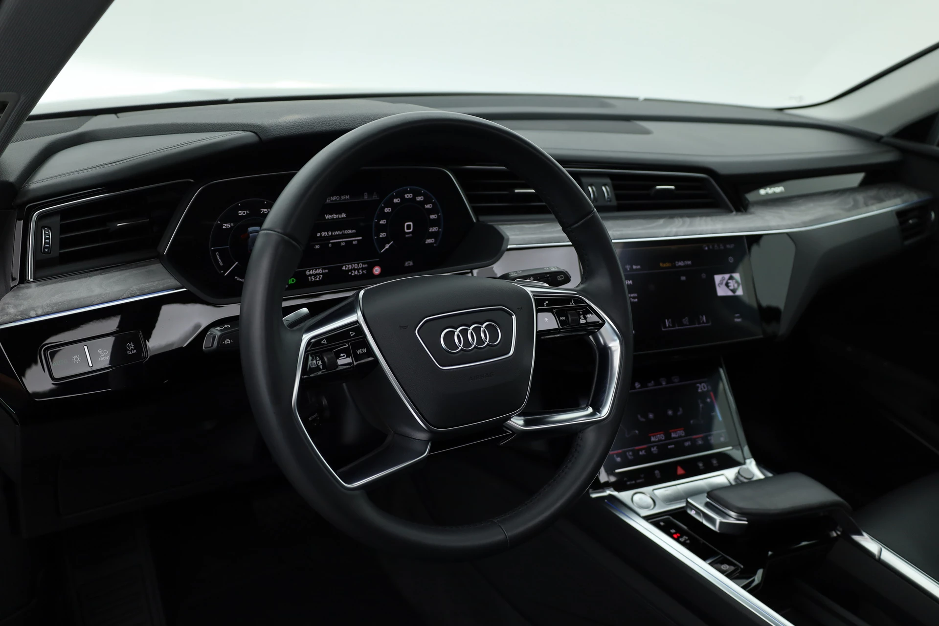 Hoofdafbeelding Audi e-tron