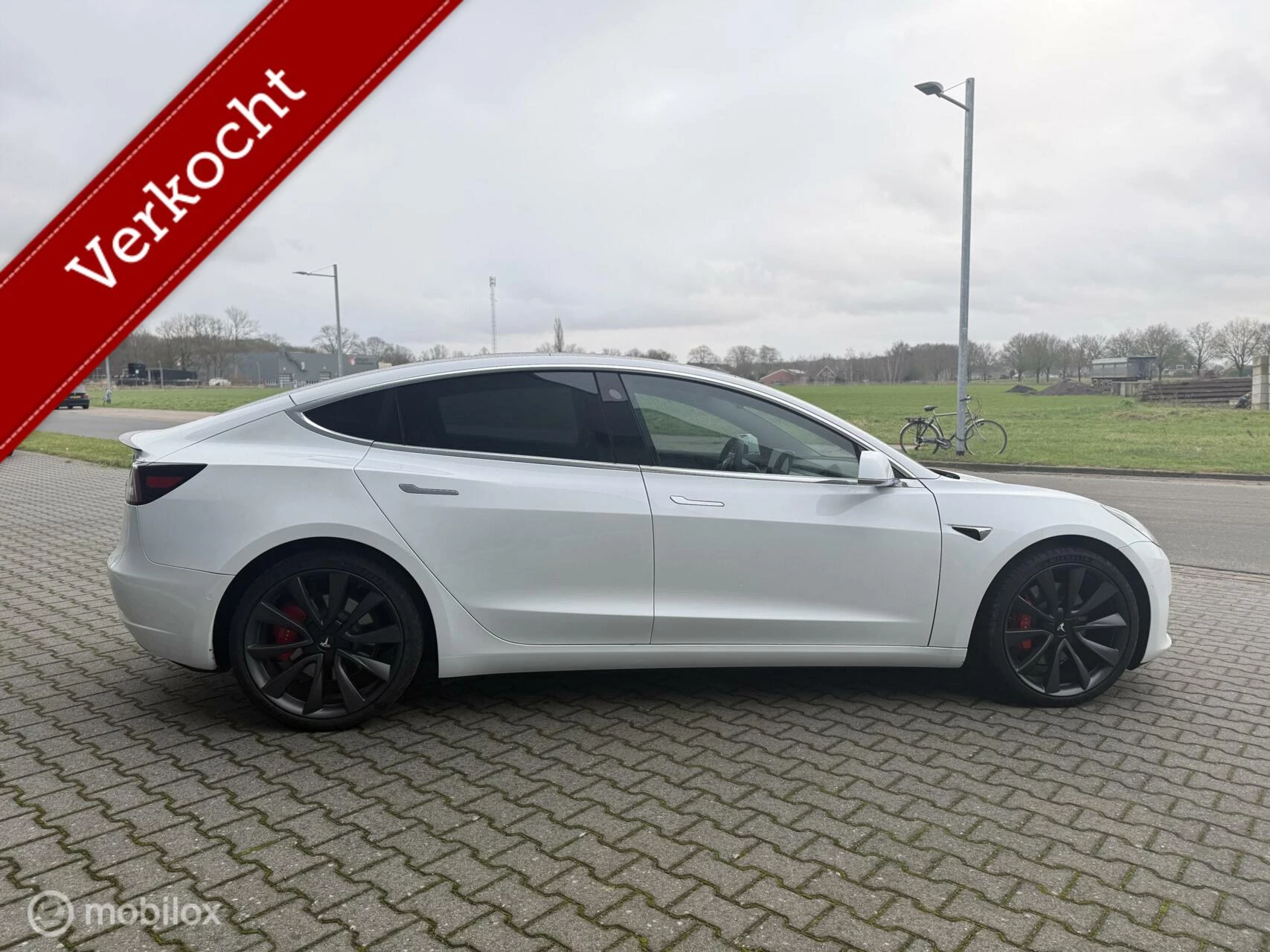 Hoofdafbeelding Tesla Model 3