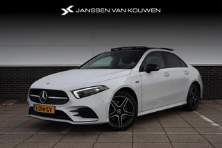Mercedes-Benz A-klasse 250 e Business Solution AMG Limited * Pano * Stoelverwarming * Sfeerverlichting * Memory Stoelen *