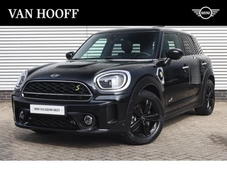 MINI Countryman Cooper SE ALL4 Automaat / Premium Plus Pakket / Panoramadak / Achteruitrijcamera / Active Cruise Control / LED /  Comfort Access / Park Assistant