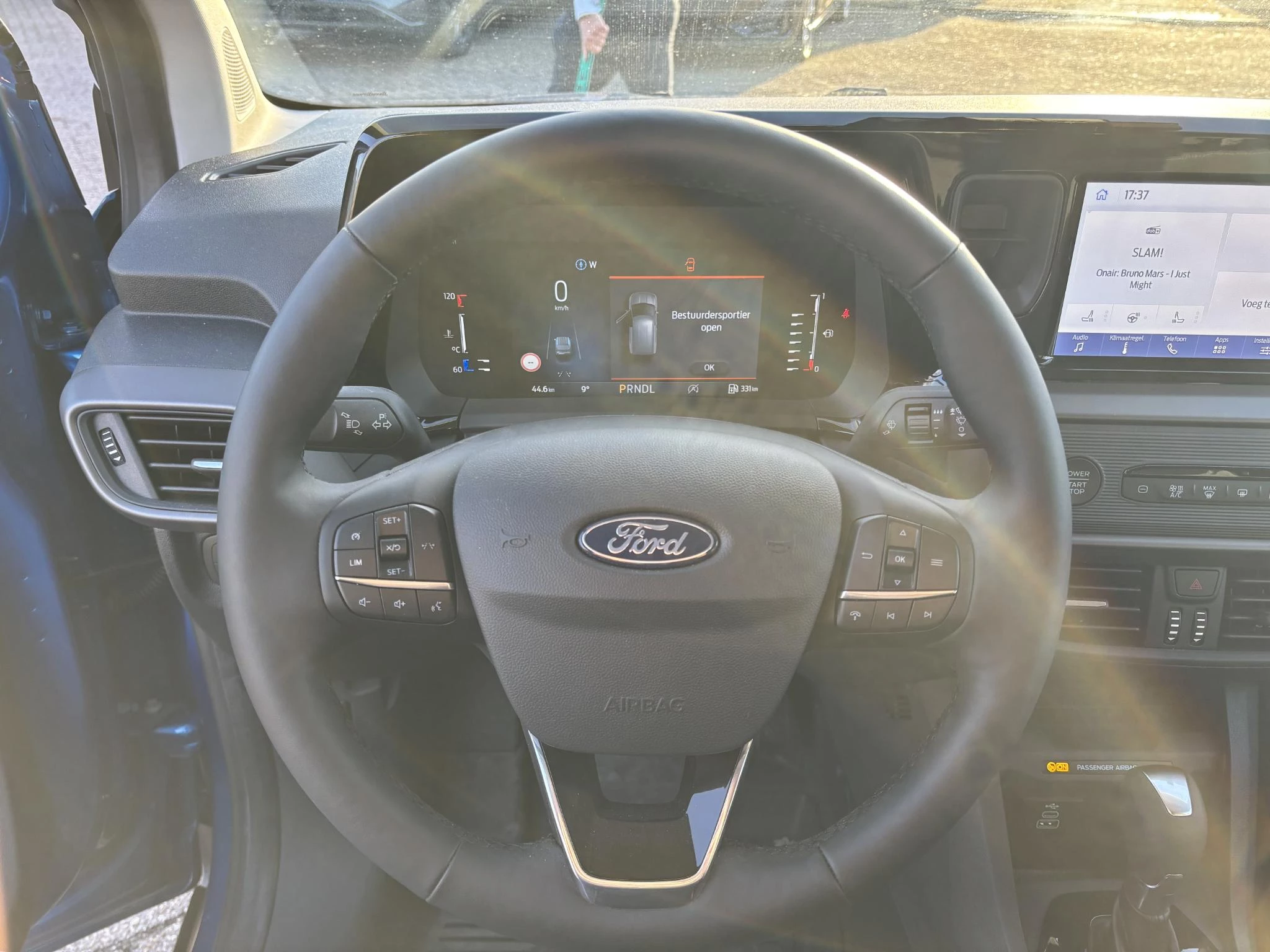 Hoofdafbeelding Ford Transit Courier