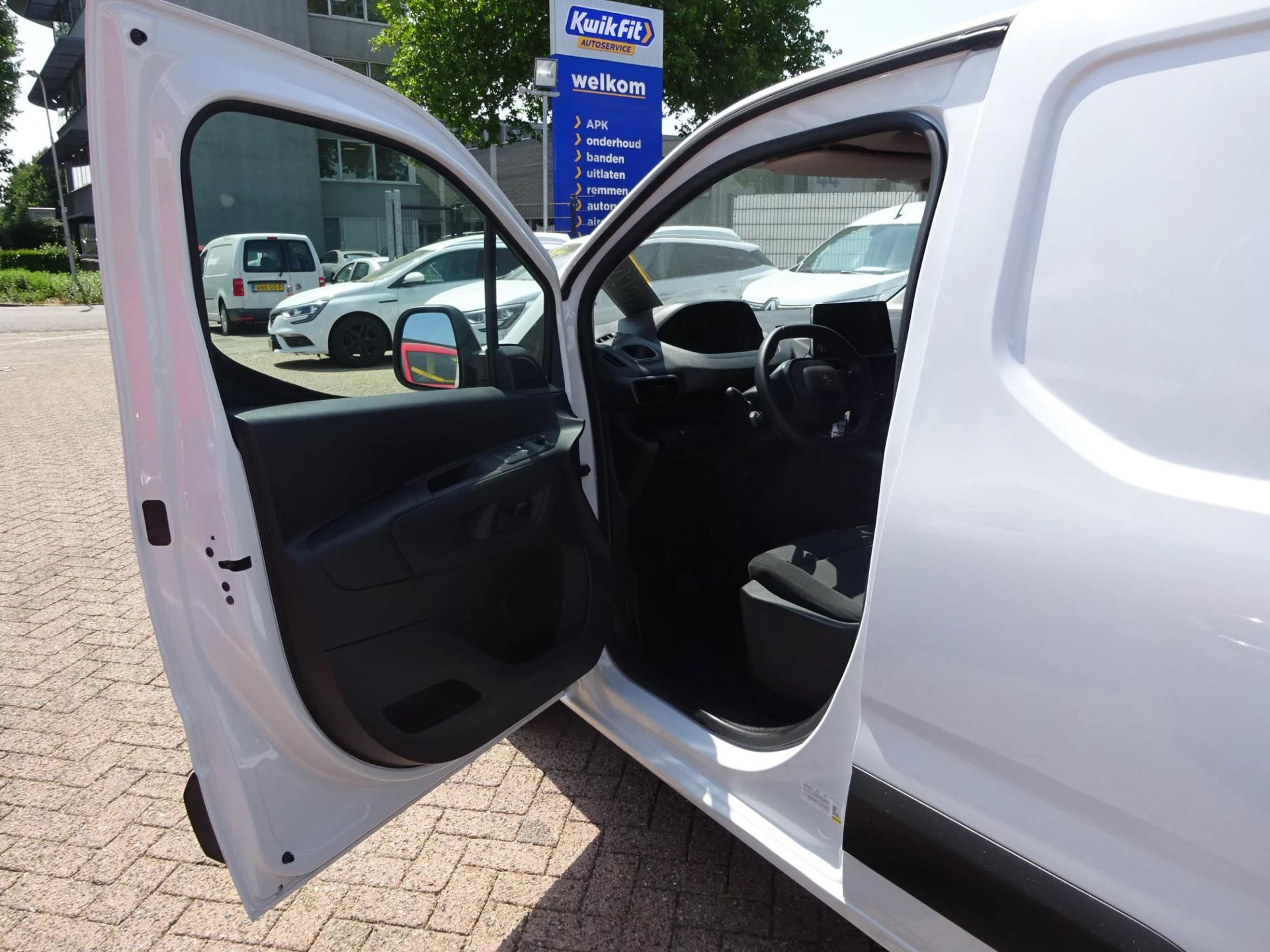 Hoofdafbeelding Peugeot Partner