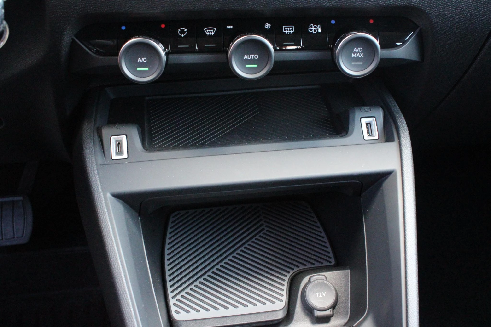 Hoofdafbeelding Citroën ë-C4