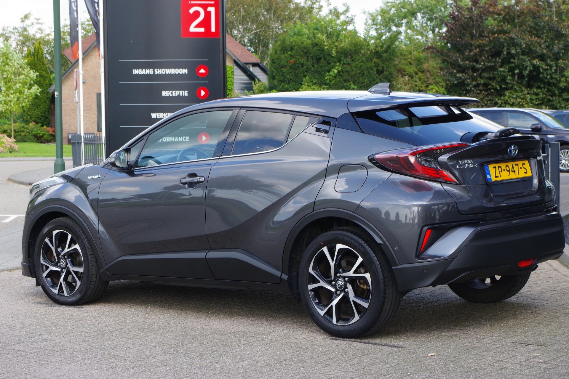 Hoofdafbeelding Toyota C-HR