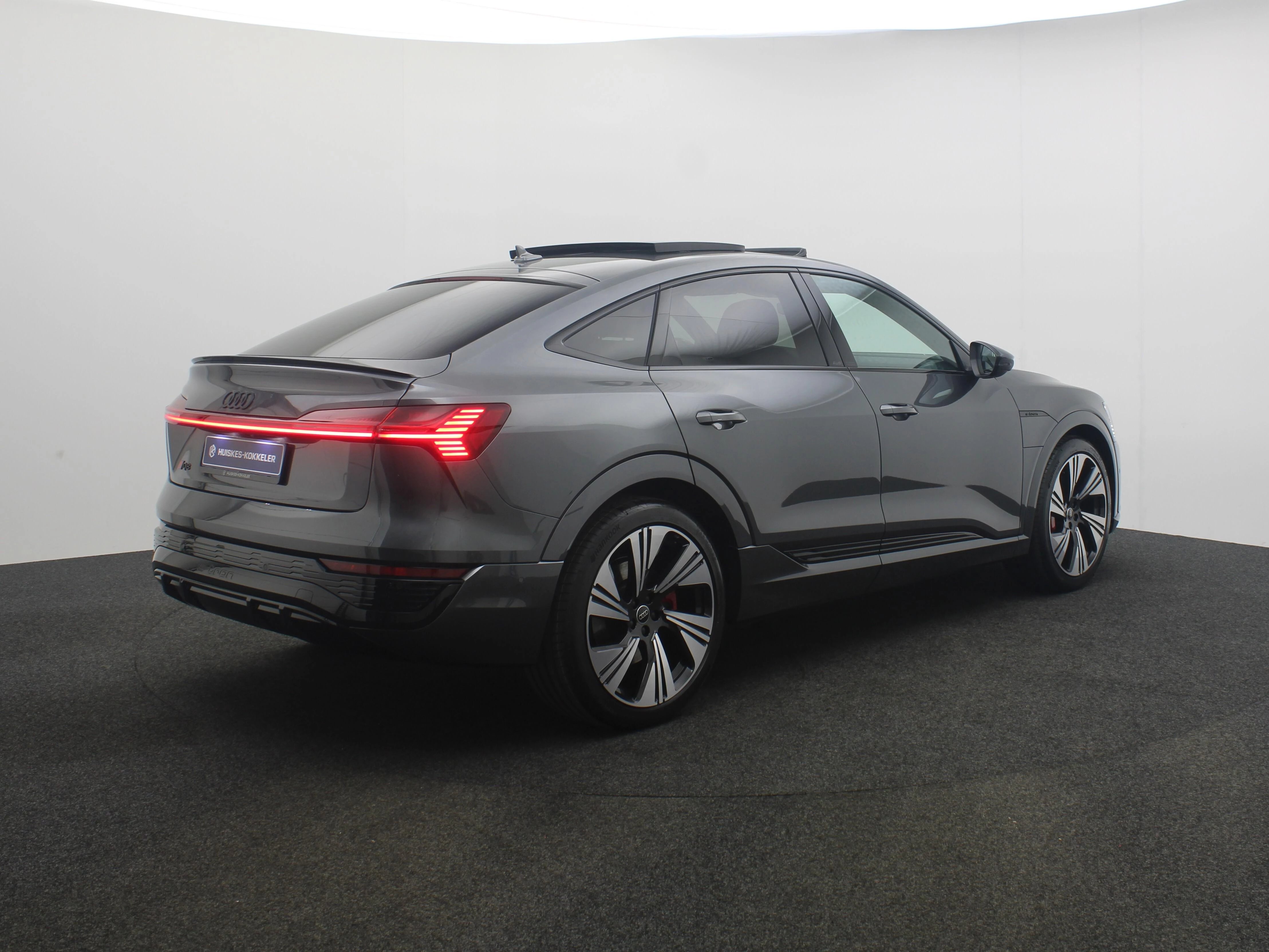 Hoofdafbeelding Audi Q8 Sportback e-tron