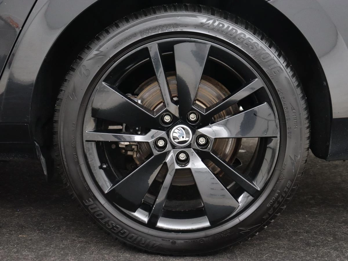 Hoofdafbeelding Škoda Superb