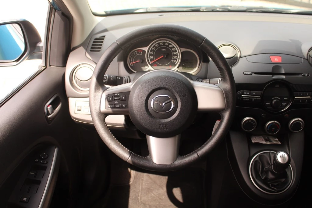 Hoofdafbeelding Mazda 2