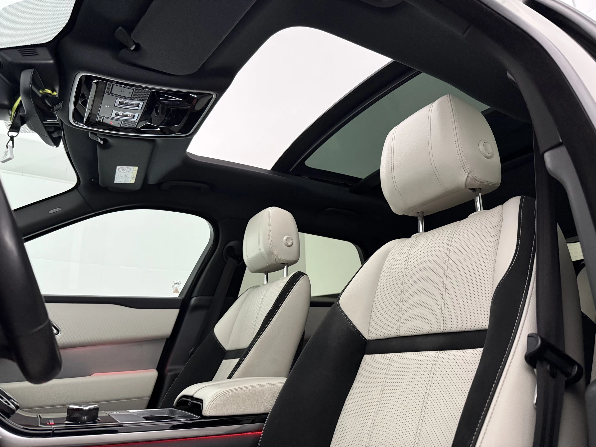 Hoofdafbeelding Land Rover Range Rover Velar
