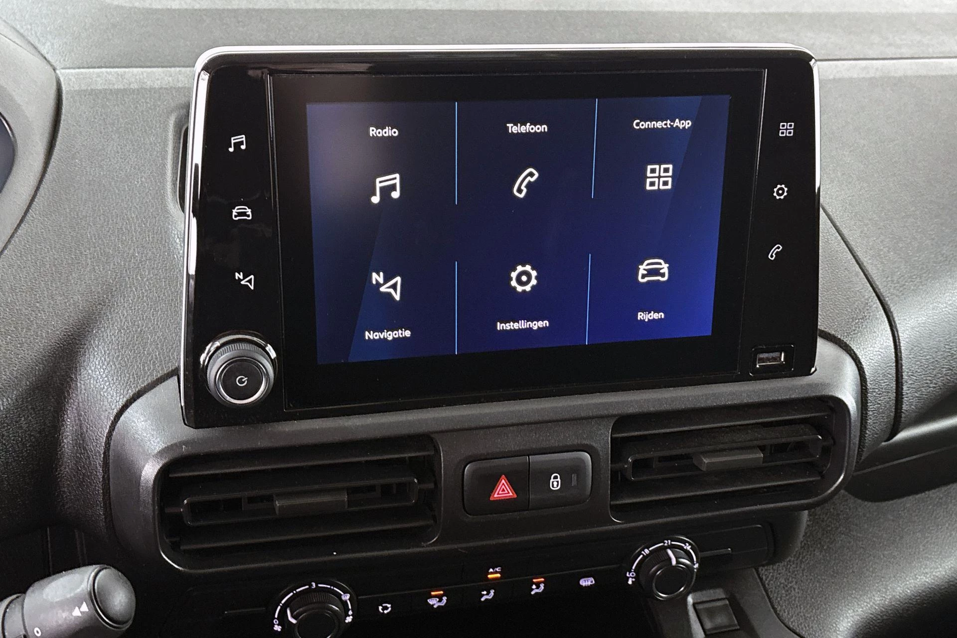 Hoofdafbeelding Peugeot e-Partner