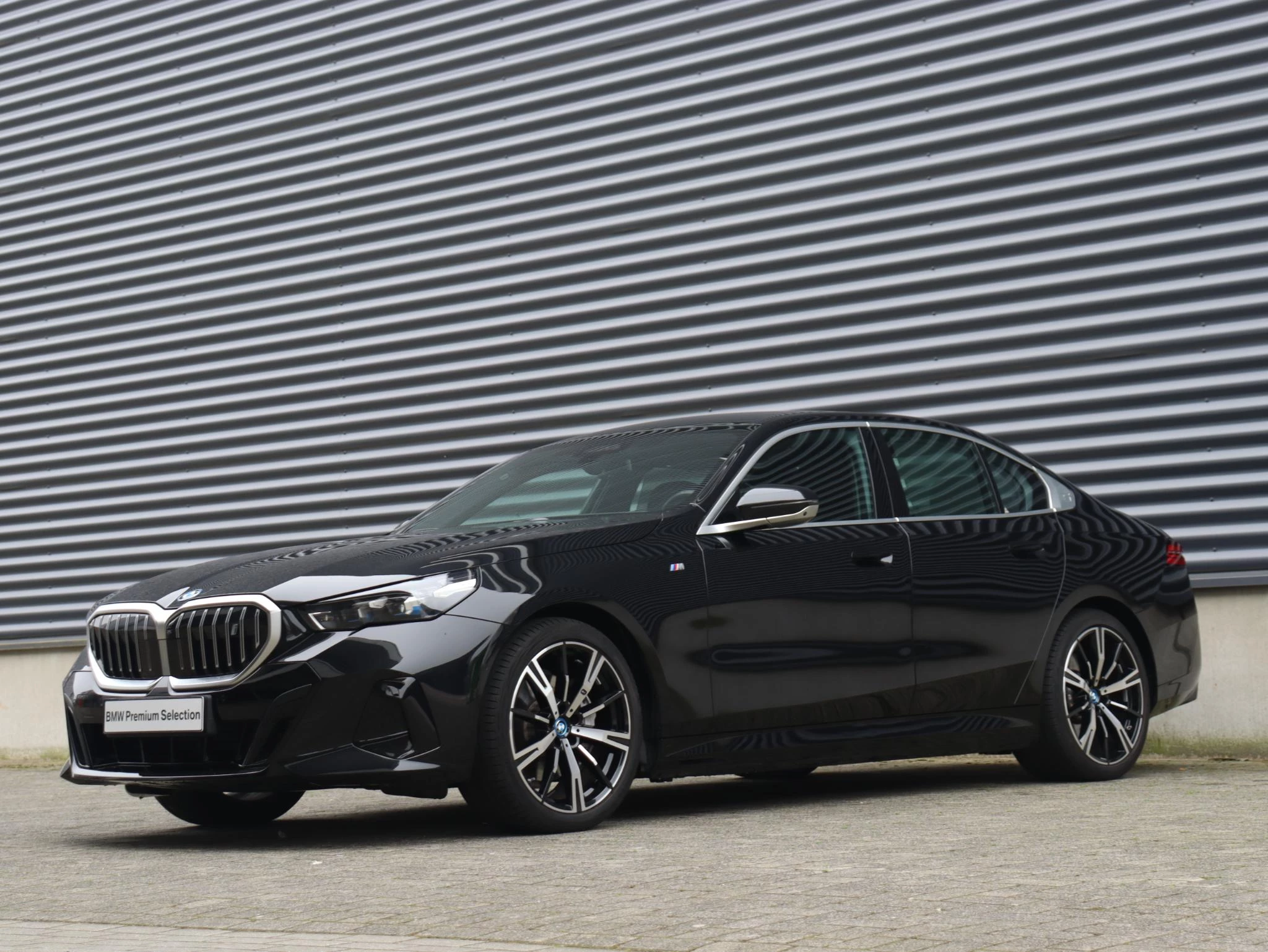 Hoofdafbeelding BMW i5