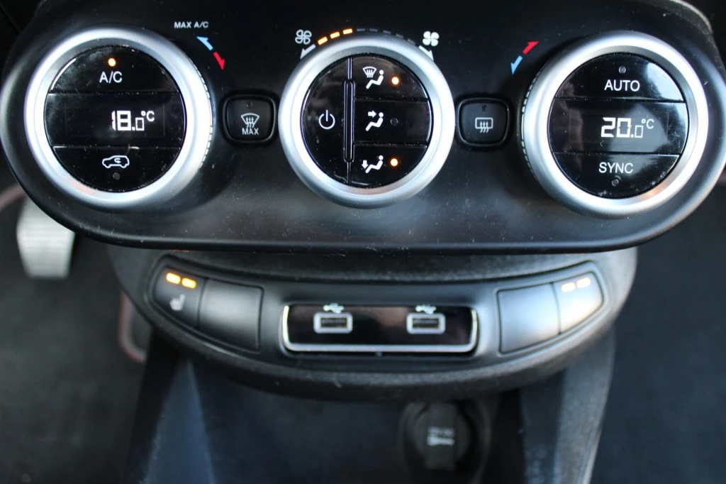 Hoofdafbeelding Fiat 500X