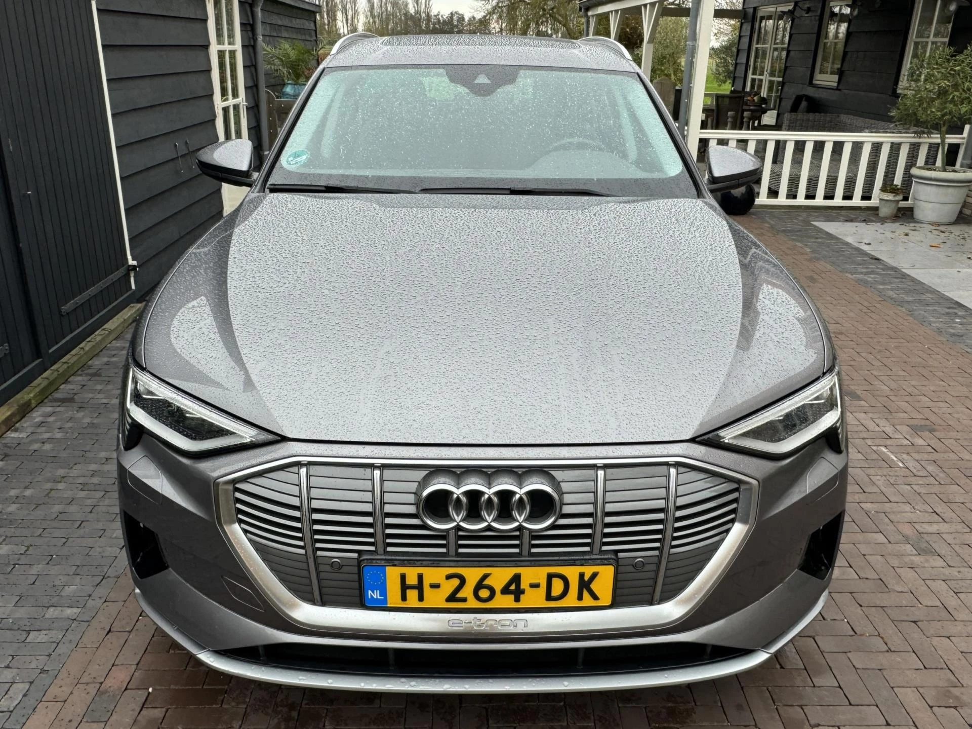 Hoofdafbeelding Audi e-tron