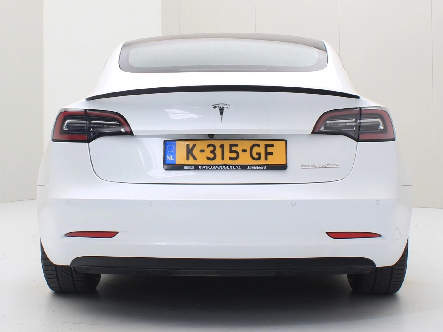 Hoofdafbeelding Tesla Model 3
