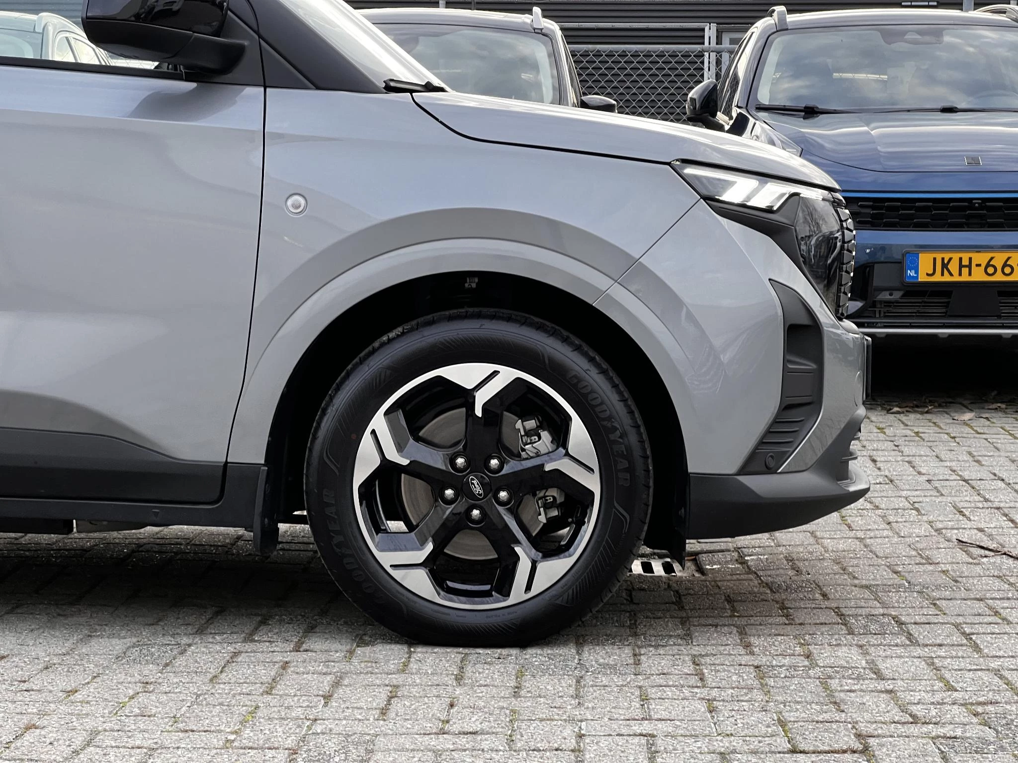 Hoofdafbeelding Ford Transit Courier