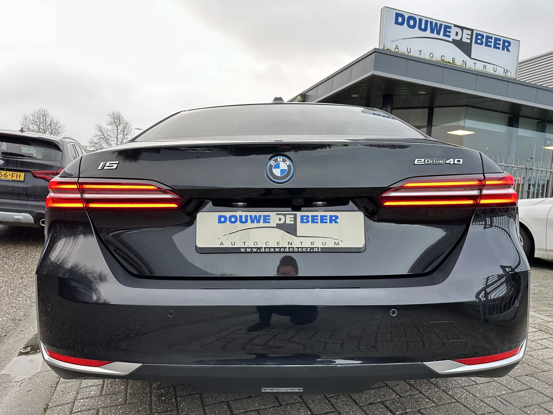 Hoofdafbeelding BMW i5