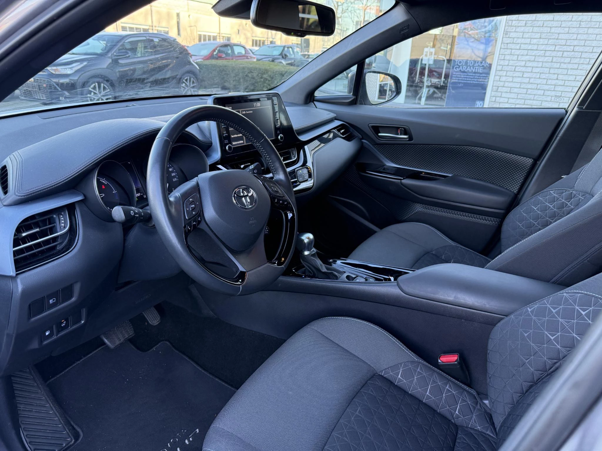 Hoofdafbeelding Toyota C-HR