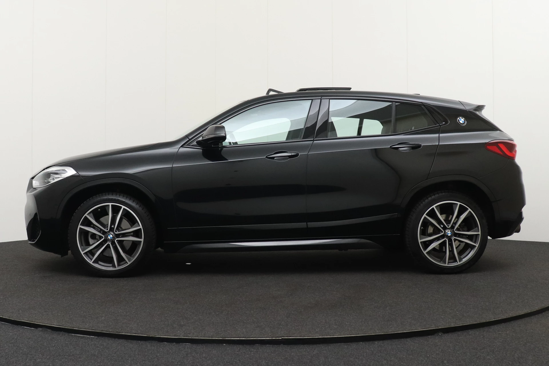Hoofdafbeelding BMW X2