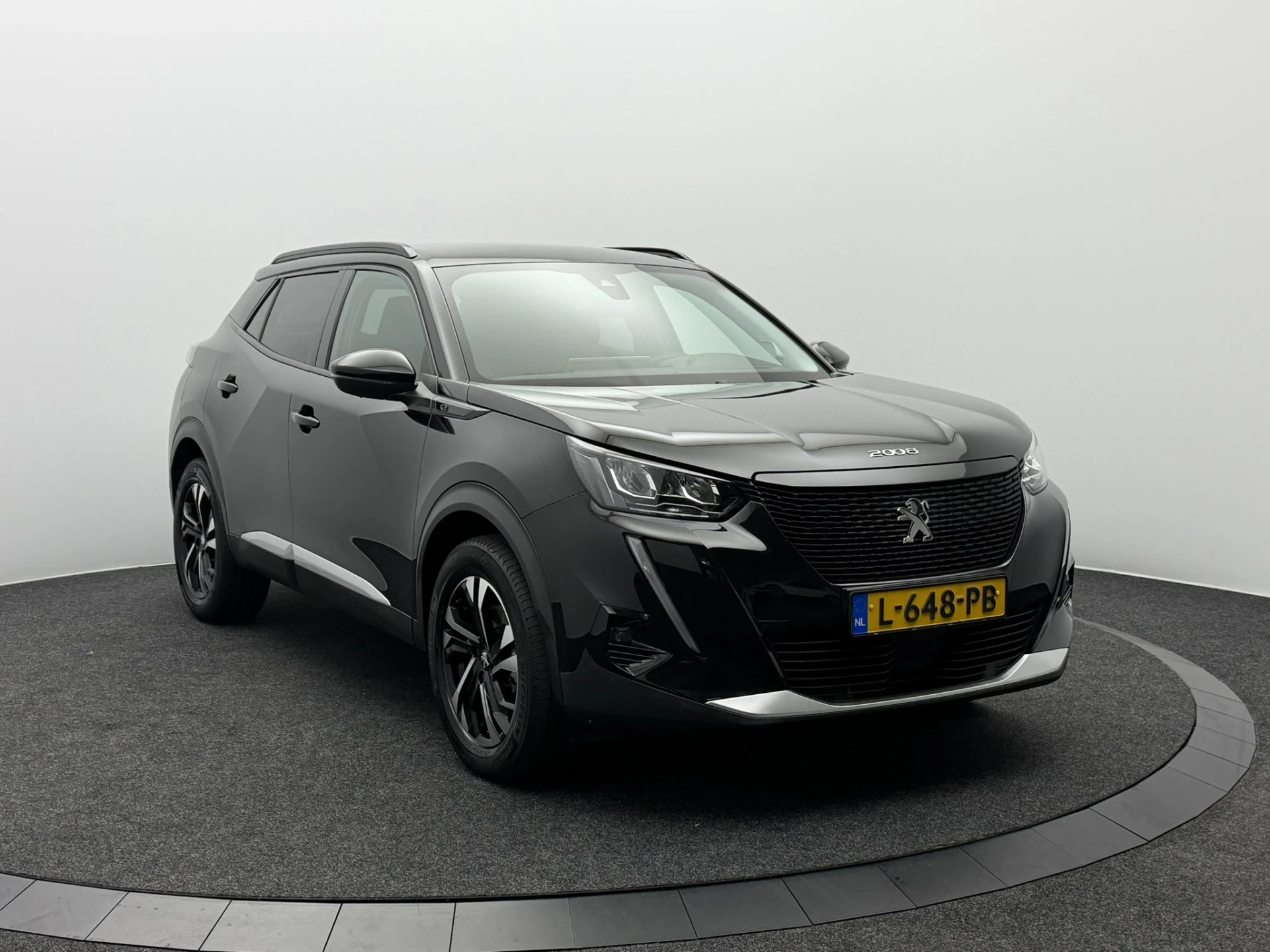 Hoofdafbeelding Peugeot e-2008
