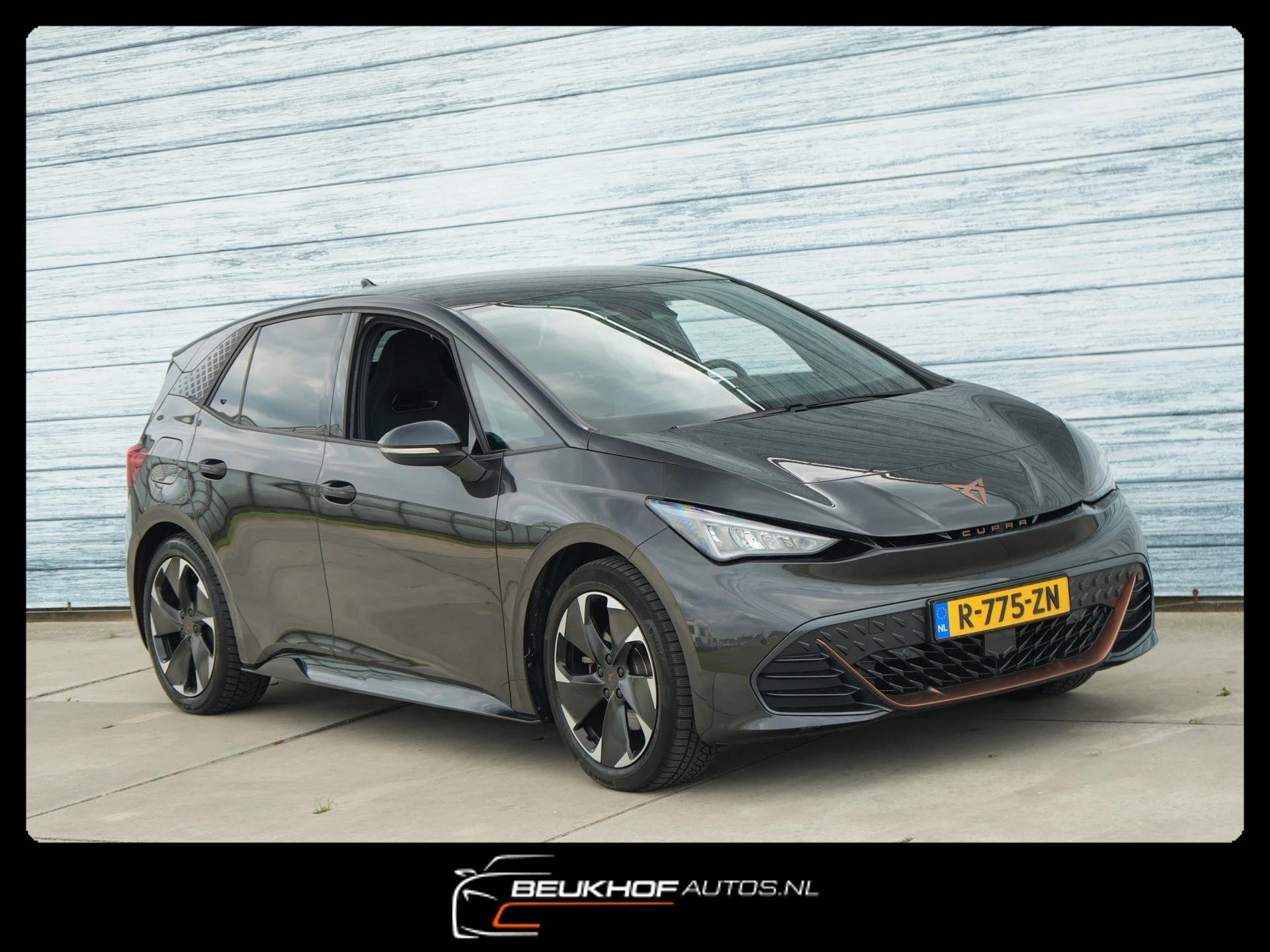 Hoofdafbeelding CUPRA Born