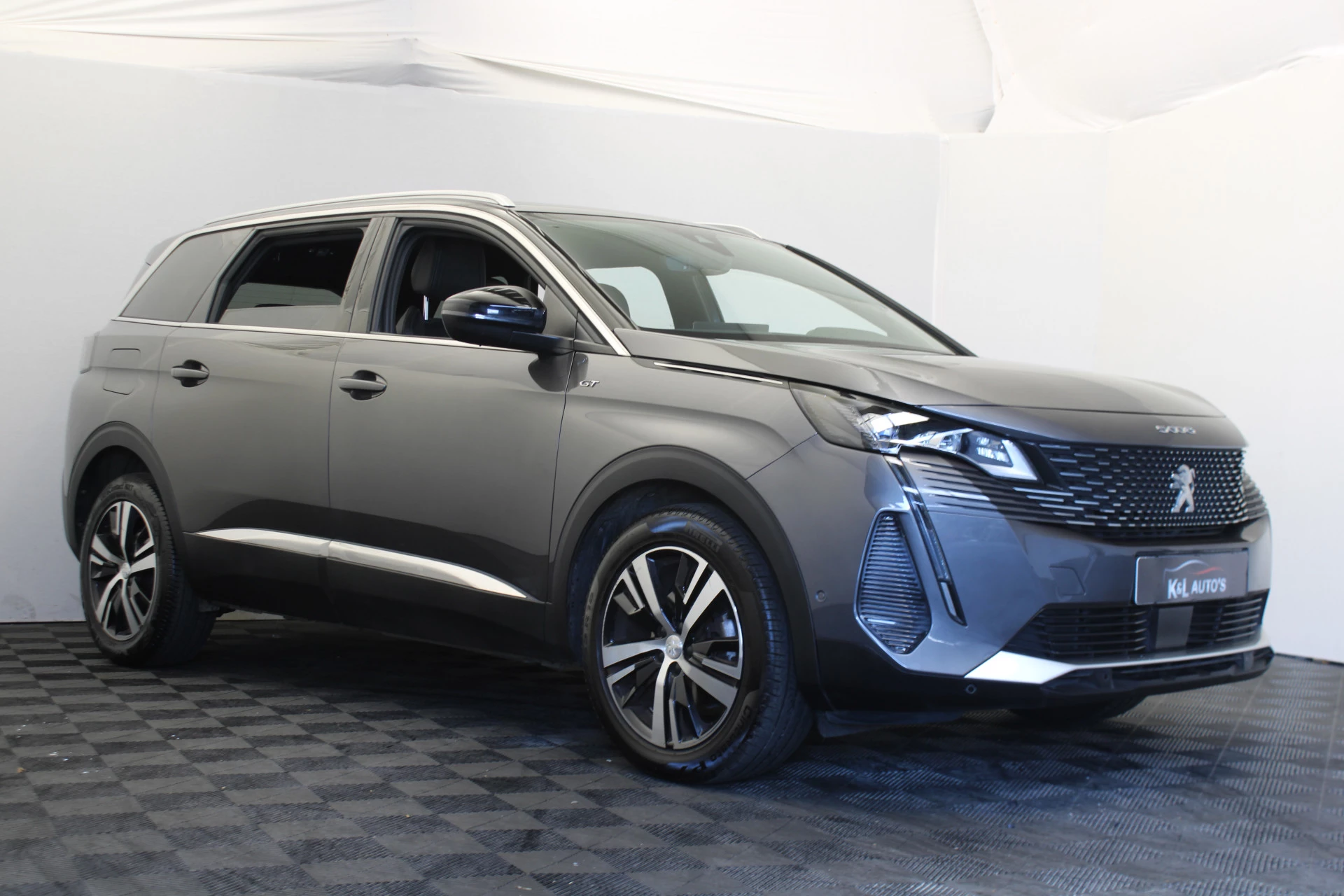 Hoofdafbeelding Peugeot 5008