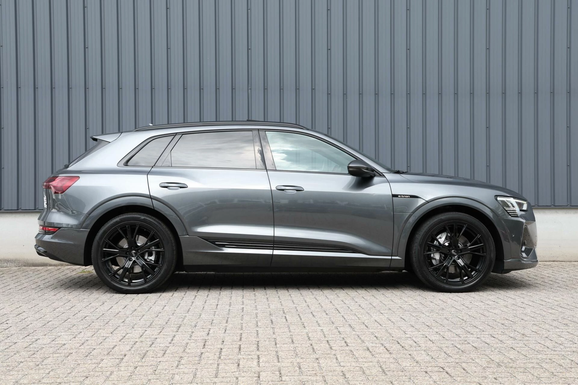 Hoofdafbeelding Audi e-tron