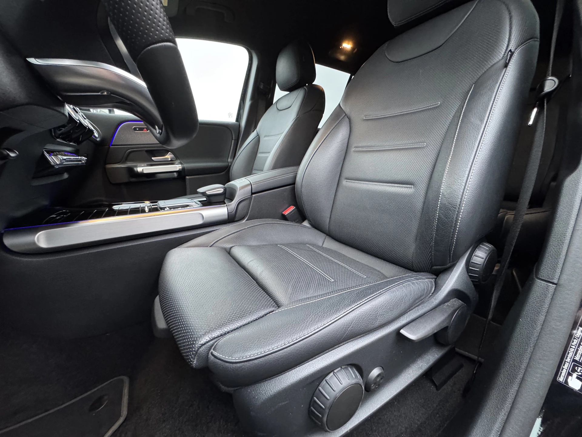 Hoofdafbeelding Mercedes-Benz EQB