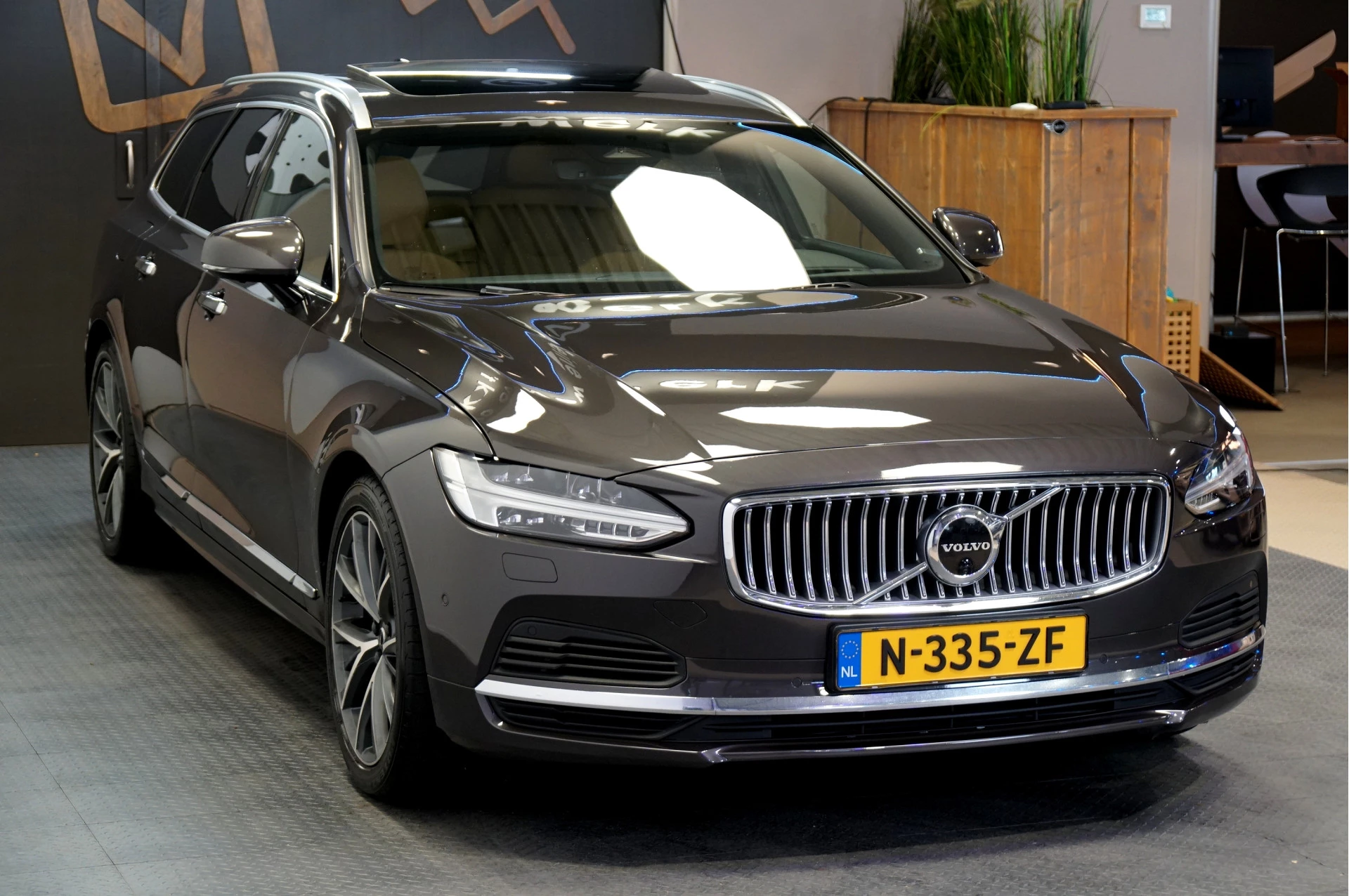 Hoofdafbeelding Volvo V90