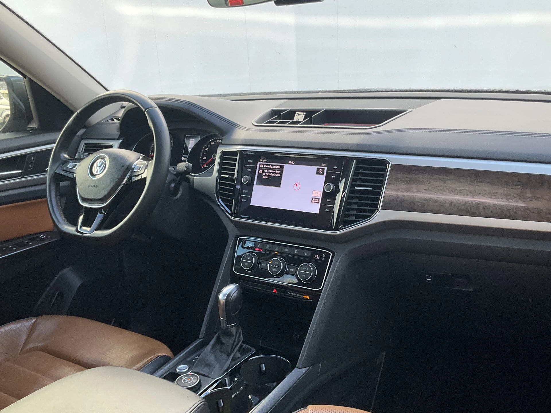 Hoofdafbeelding Volkswagen TERAMONT