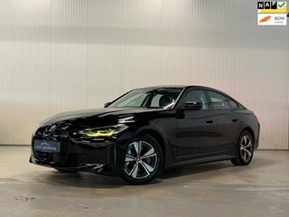 BMW I4 EDrive40 84 kWh | ACHTERUITRIJCAMERA | ZWART HEMELDAK BLACK EDITION | FULL OPTIONS