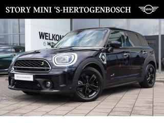 MINI Countryman Cooper SE ALL4 Automaat / Achteruitrijcamera / Active Cruise Control / Comfort Access / Comfortstoelen / LED / Stoelverwarming