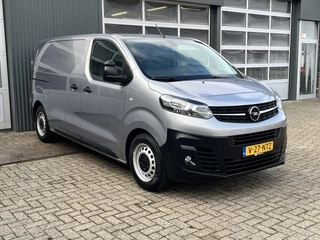 Opel Vivaro 1.5 CDTI L2H1 Marge BTW en BPM vrij!! Airco Cruise controle Navigatiesysteem 2-Persoons Parkeerhulp achter Apple carplay 1e eigenaar Euro 6 Bpm en Btw vrij voor particulier gebruik !!