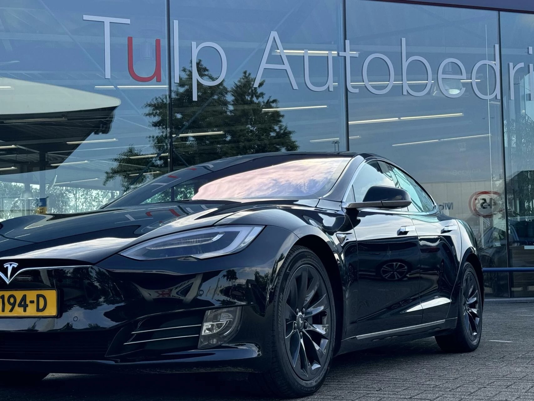 Hoofdafbeelding Tesla Model S