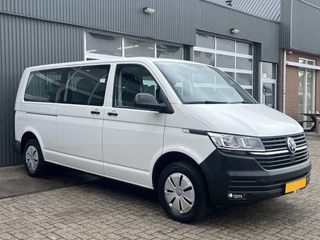 Volkswagen Transporter Kombi 2.0 TDI L2H1 9-Persoons Airco Cruise control Parkeersensoren achter Telefoonverbinding Euro 6 Ideaal voor camperombouw Groeps vervoer Taxi Combi Tourer Passenger
