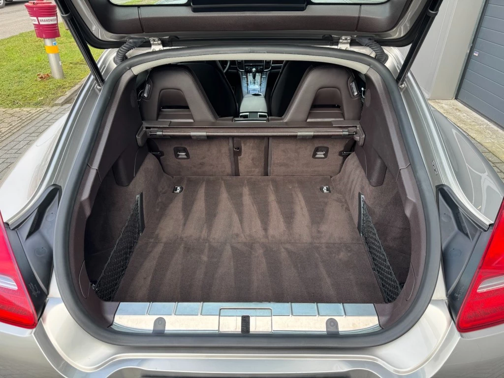 Hoofdafbeelding Porsche Panamera