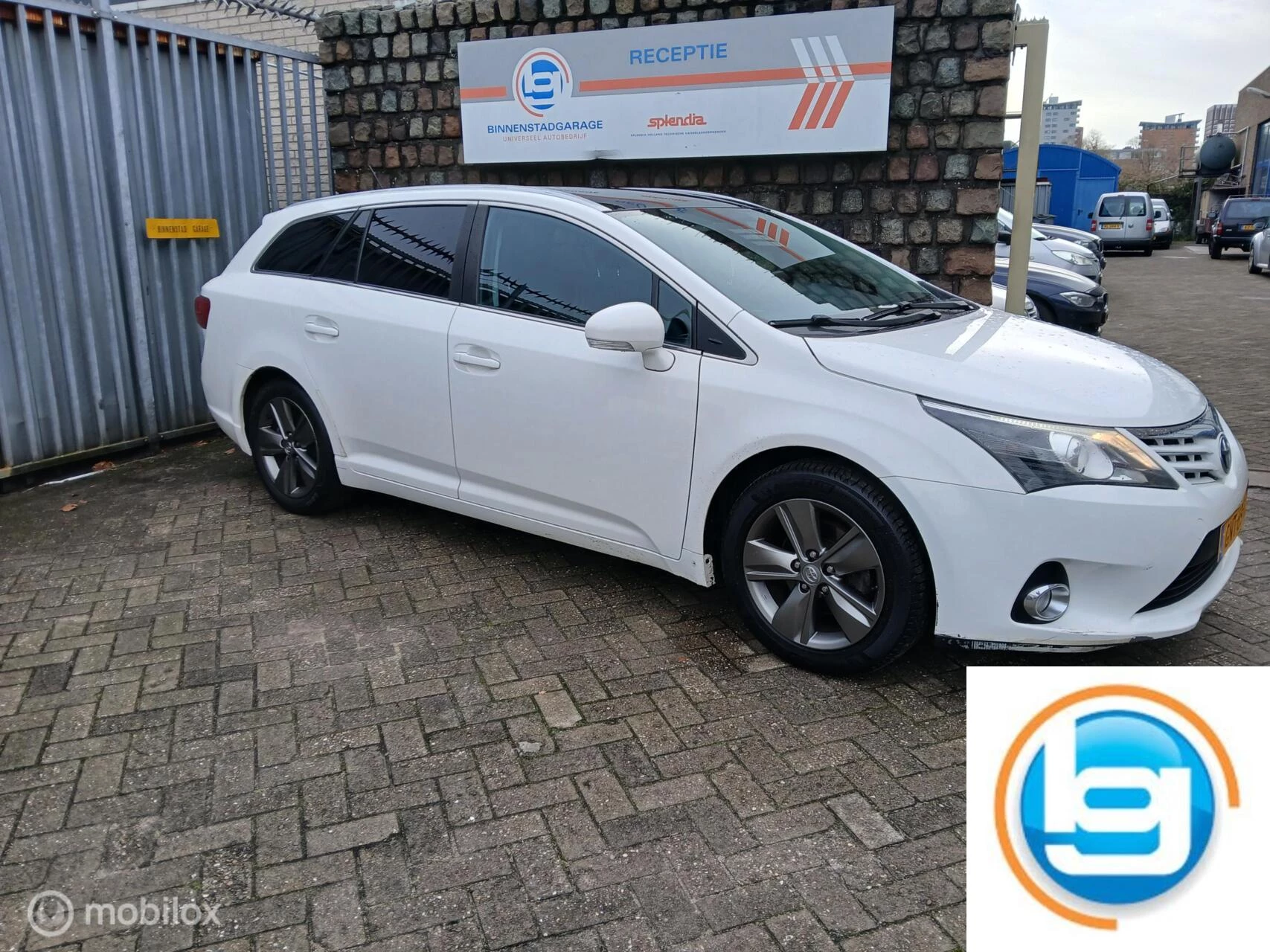 Hoofdafbeelding Toyota Avensis
