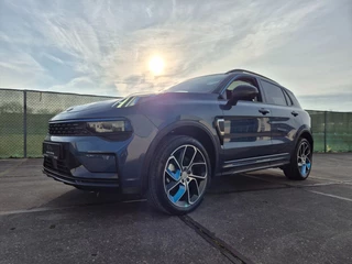 Lynk & Co 01 Pano! Plug in Hybride