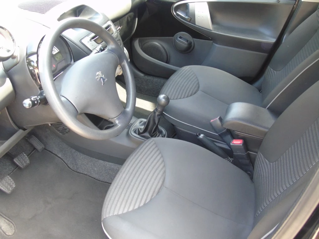 Hoofdafbeelding Peugeot 107