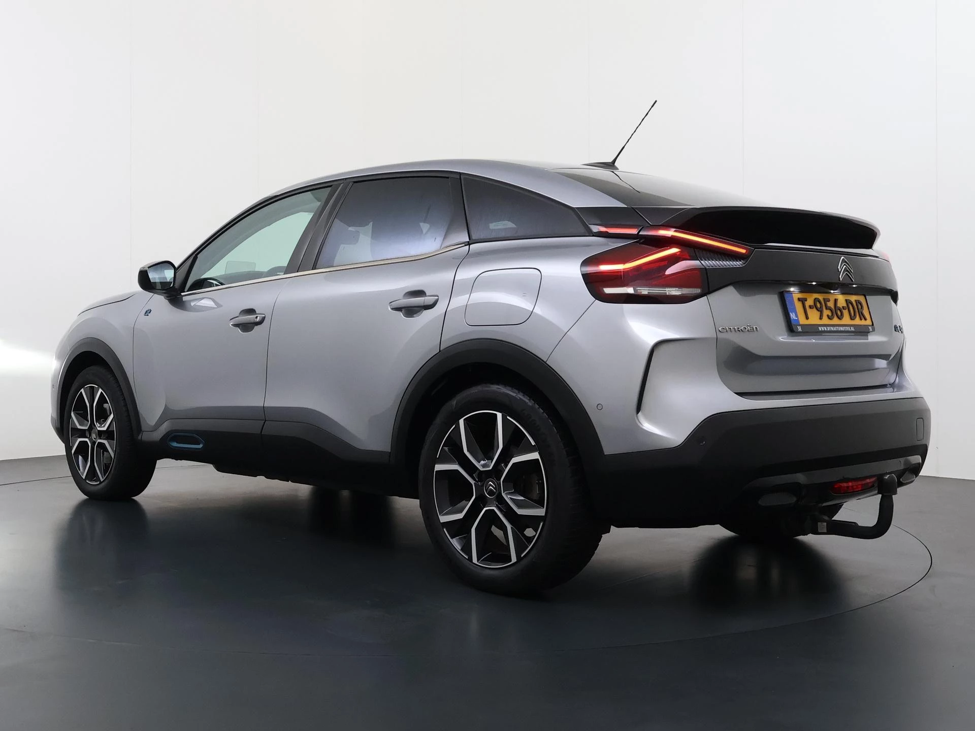 Hoofdafbeelding Citroën ë-C4