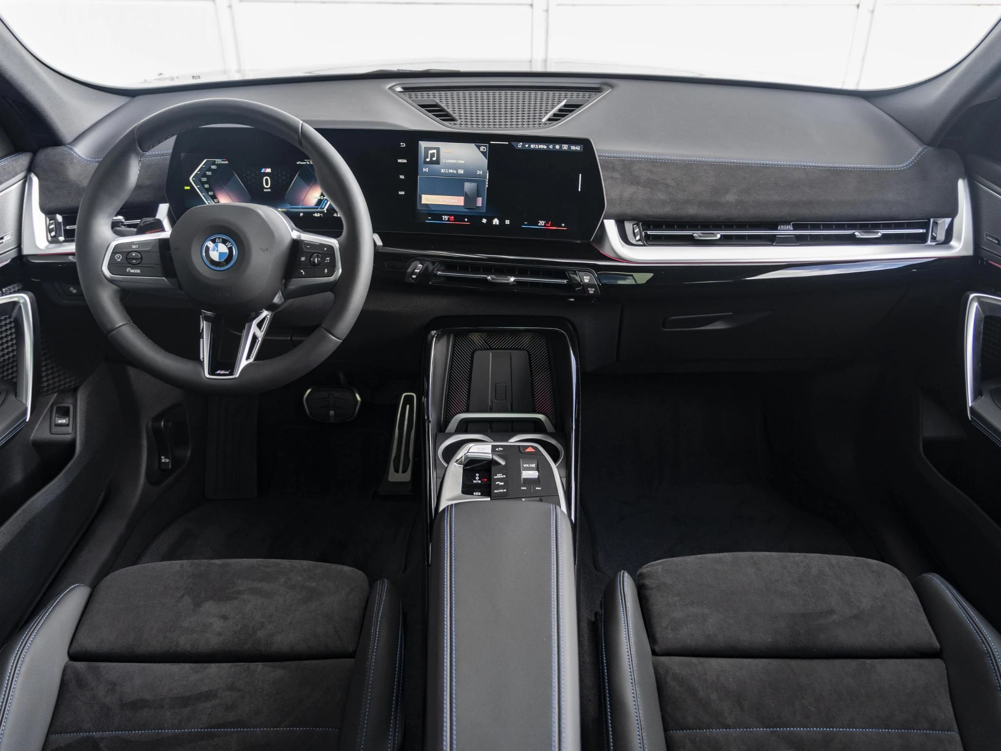 Hoofdafbeelding BMW iX2