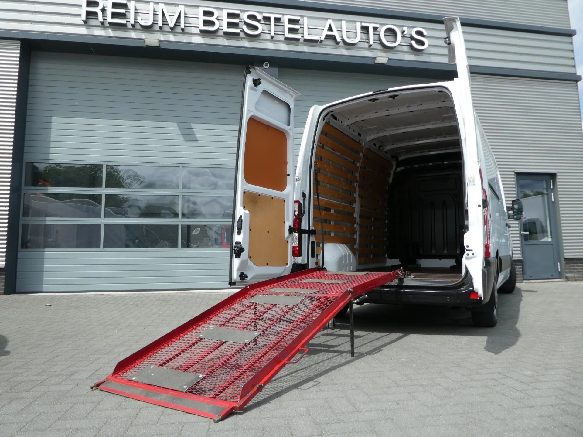 Hoofdafbeelding Opel Movano