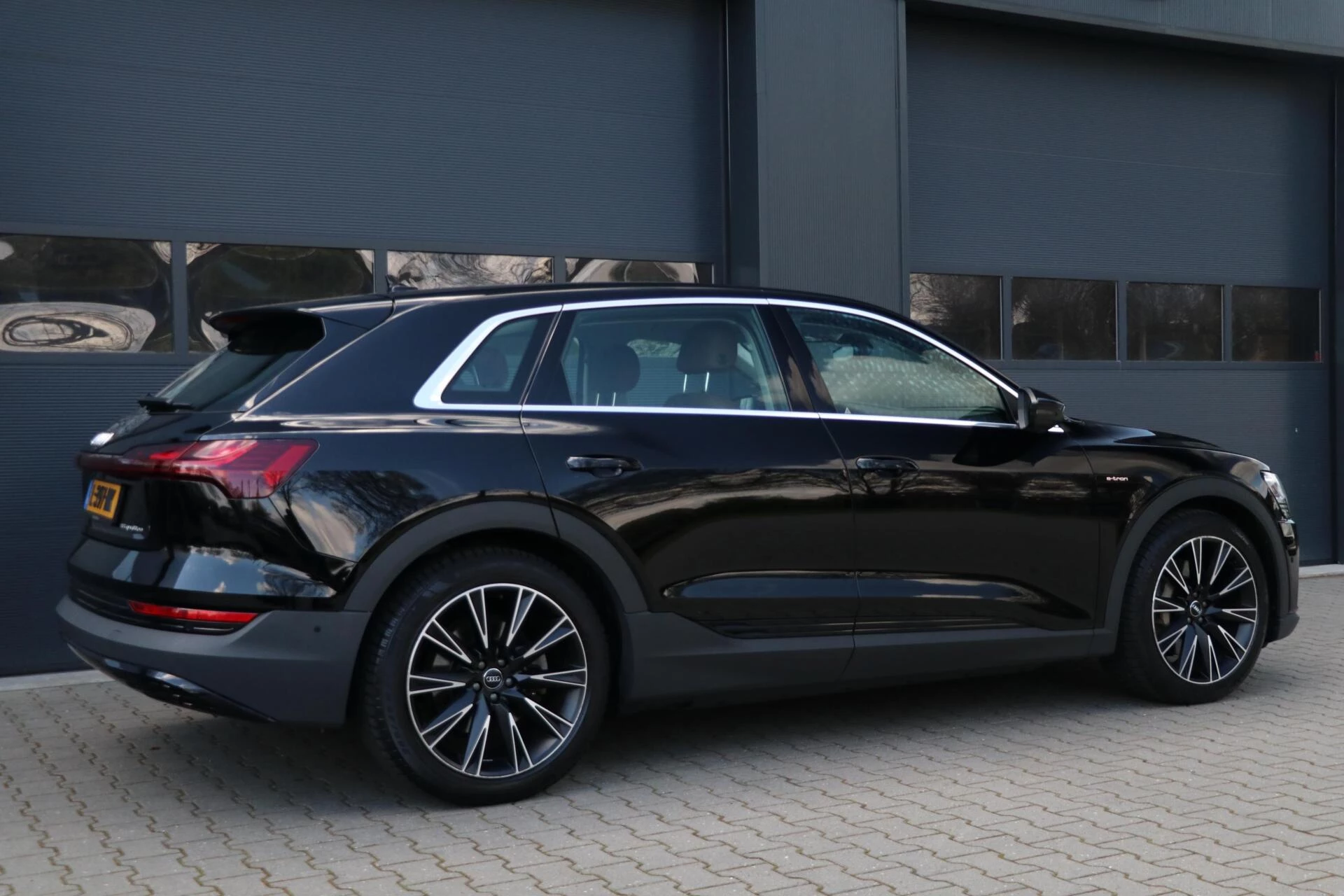 Hoofdafbeelding Audi e-tron