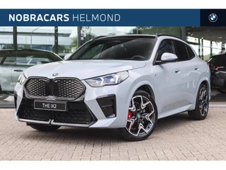BMW iX2 eDrive20 High Executive M Sport / Panoramadak / Sportstoelen / Adaptieve LED / M Adaptief onderstel / Parking Assistant Plus / Head-Up / Comfort Access