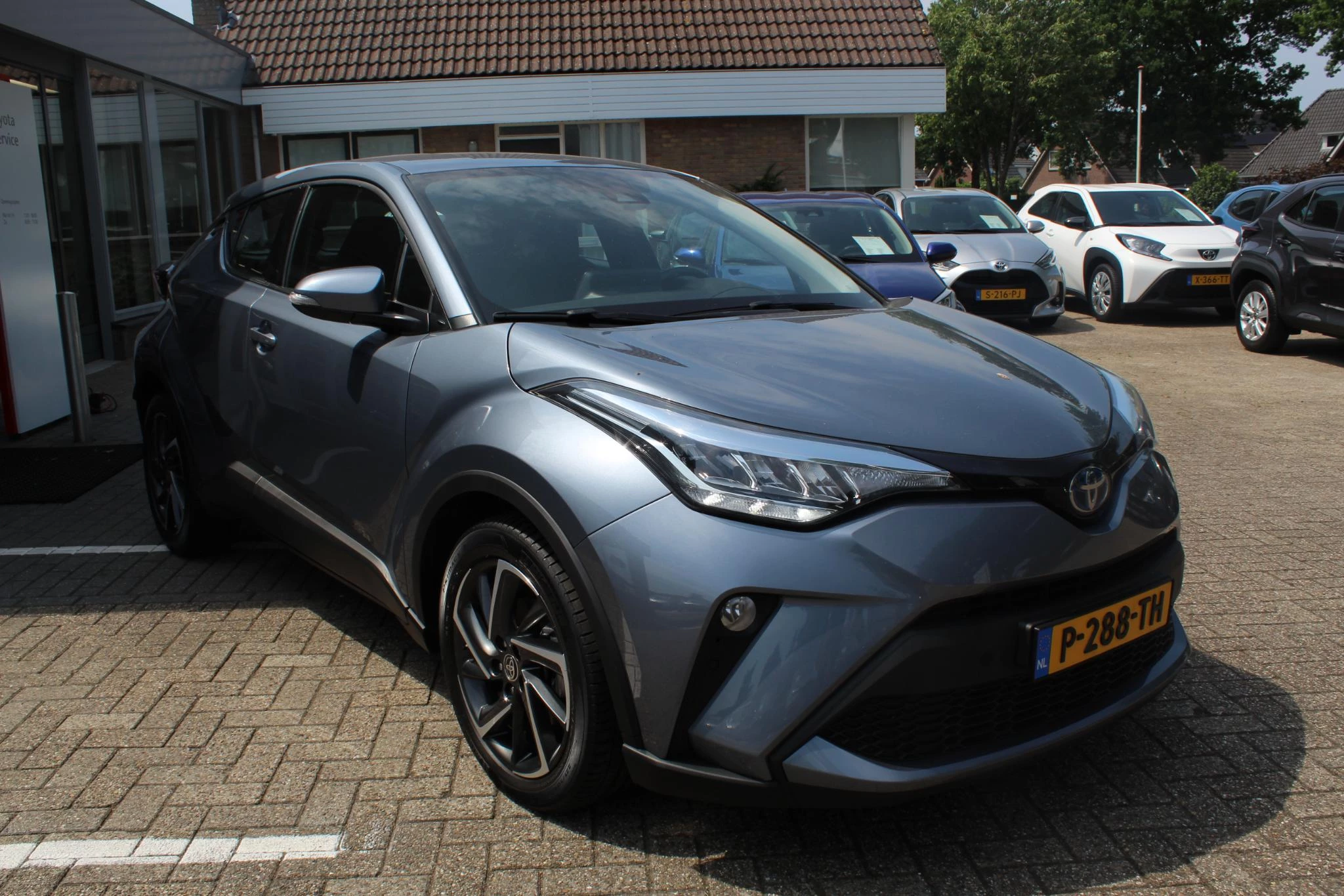 Hoofdafbeelding Toyota C-HR