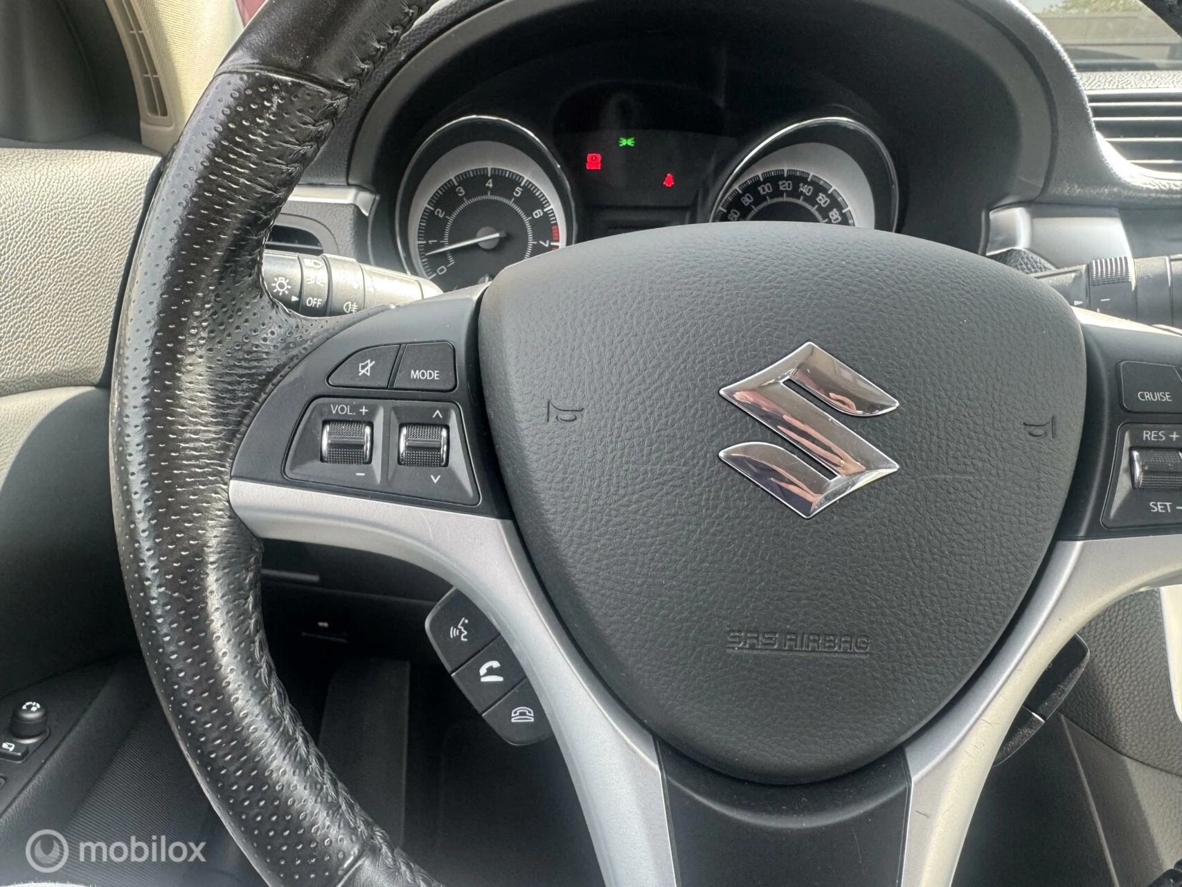 Hoofdafbeelding Suzuki Kizashi