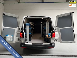 Volkswagen Transporter Automaat DSG Servicewagen 2.0 TDI 150pk L2H1 3Persoons Sortimo Inrichting, Airco, Navigatie, RIJKLAARPRIJS!