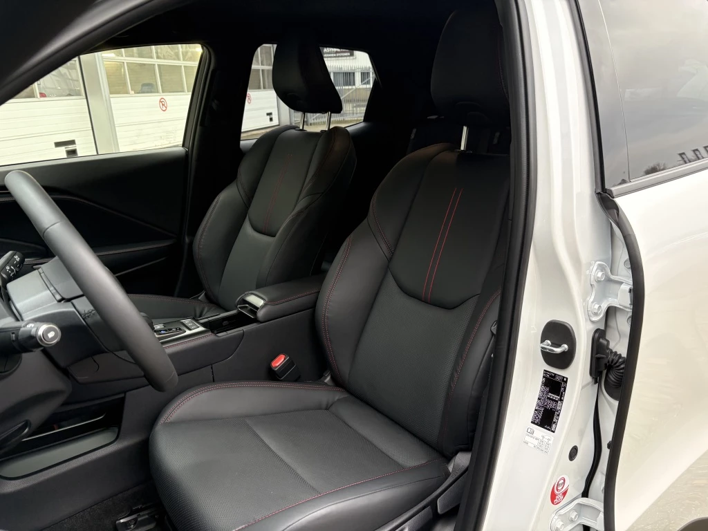 Hoofdafbeelding Lexus LBX